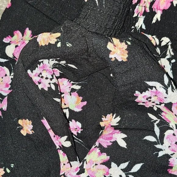 Torrid Floral Crinkle Gauze Wide Leg Pant Floral Black Pink Size 2X - Picture 5 of 9